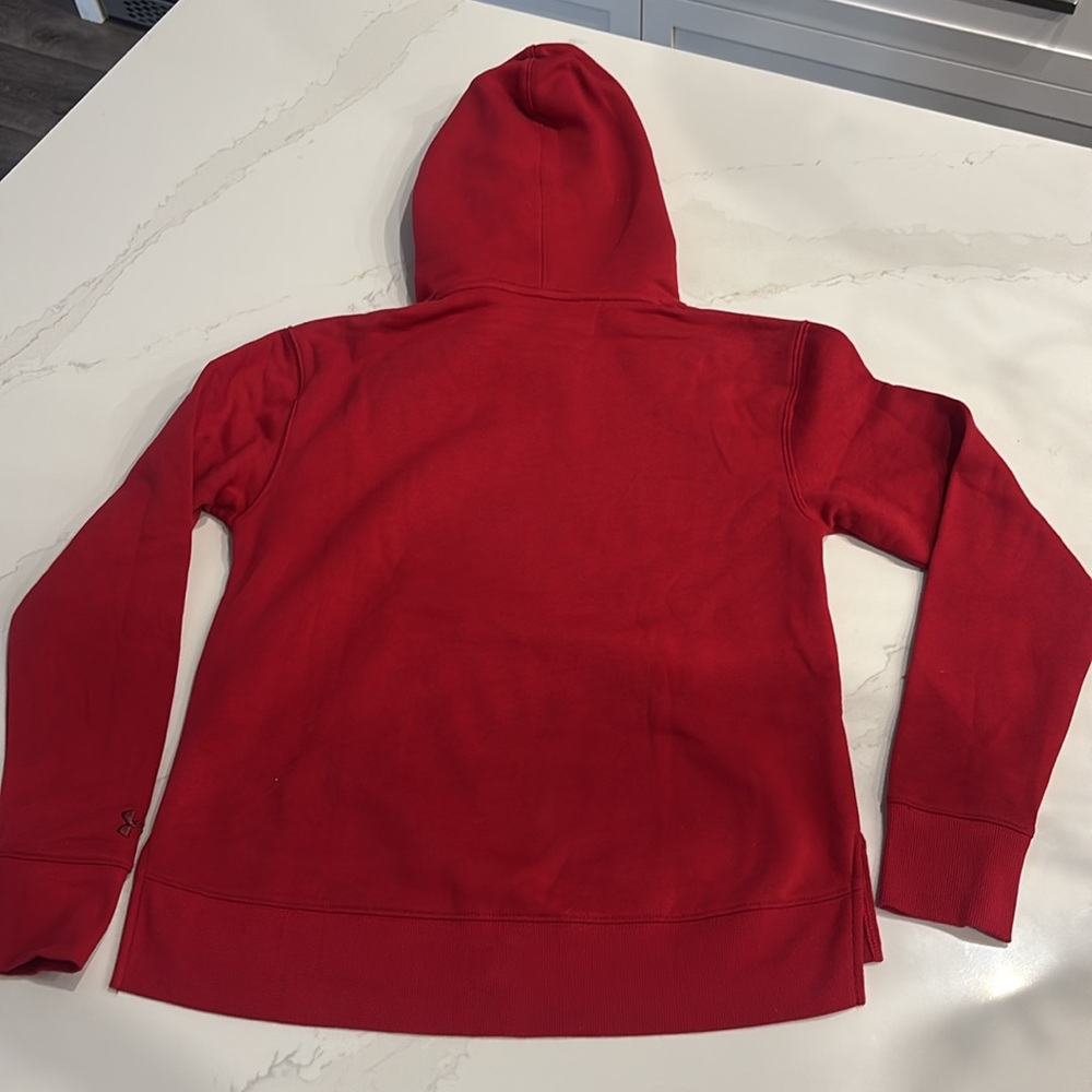 University of Wisconsin Badgers Under Armour Hoodie - Picture 8 of 8